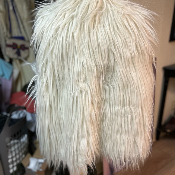 Donna Mizar Knit Sweater or Vest with Reversible Fur Lining - Removable Sleeves! - Picture 7 of 12